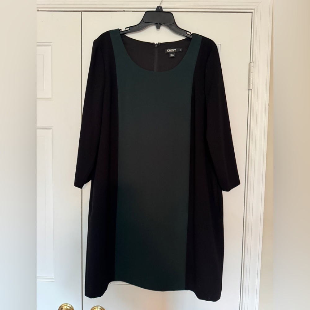 Very Good DKNY crepe dress. Size L